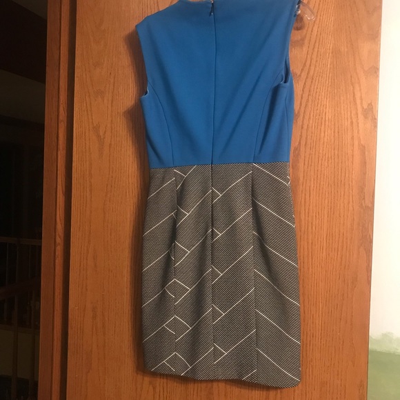 Blue, black and white beautiful dress - Picture 5 of 8